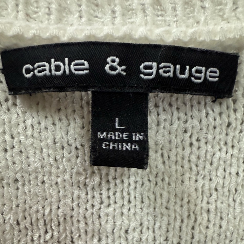 Cable & Gauge Off-White Knit Top - Picture 3 of 3